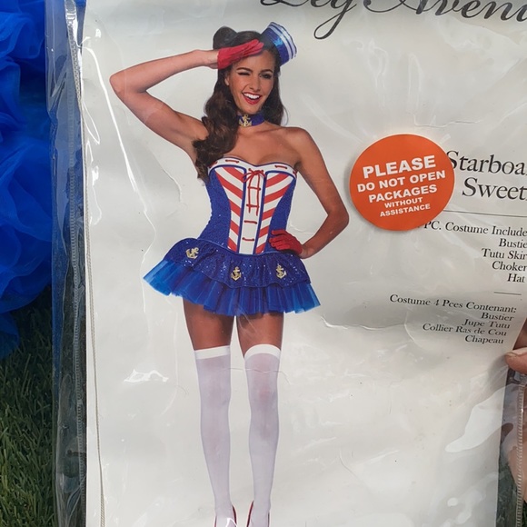 Halloween Costume - Picture 5 of 5